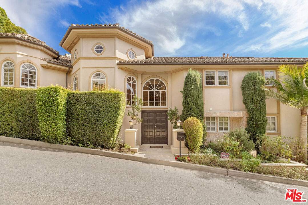 Property thumbnail image