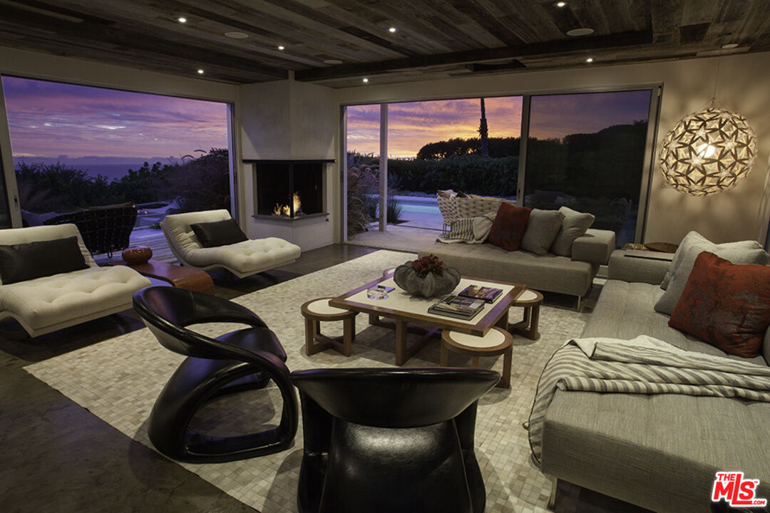 1409 Lachman Lane